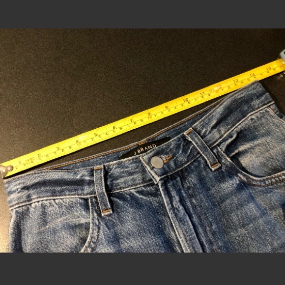 J Brand Joan Crop Jeans in Mimic Wash - Picture 5 of 6